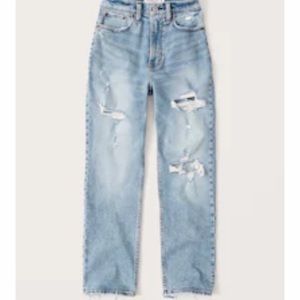 A&F Curve Love Ultra High Rise Ankle Straight Jeans